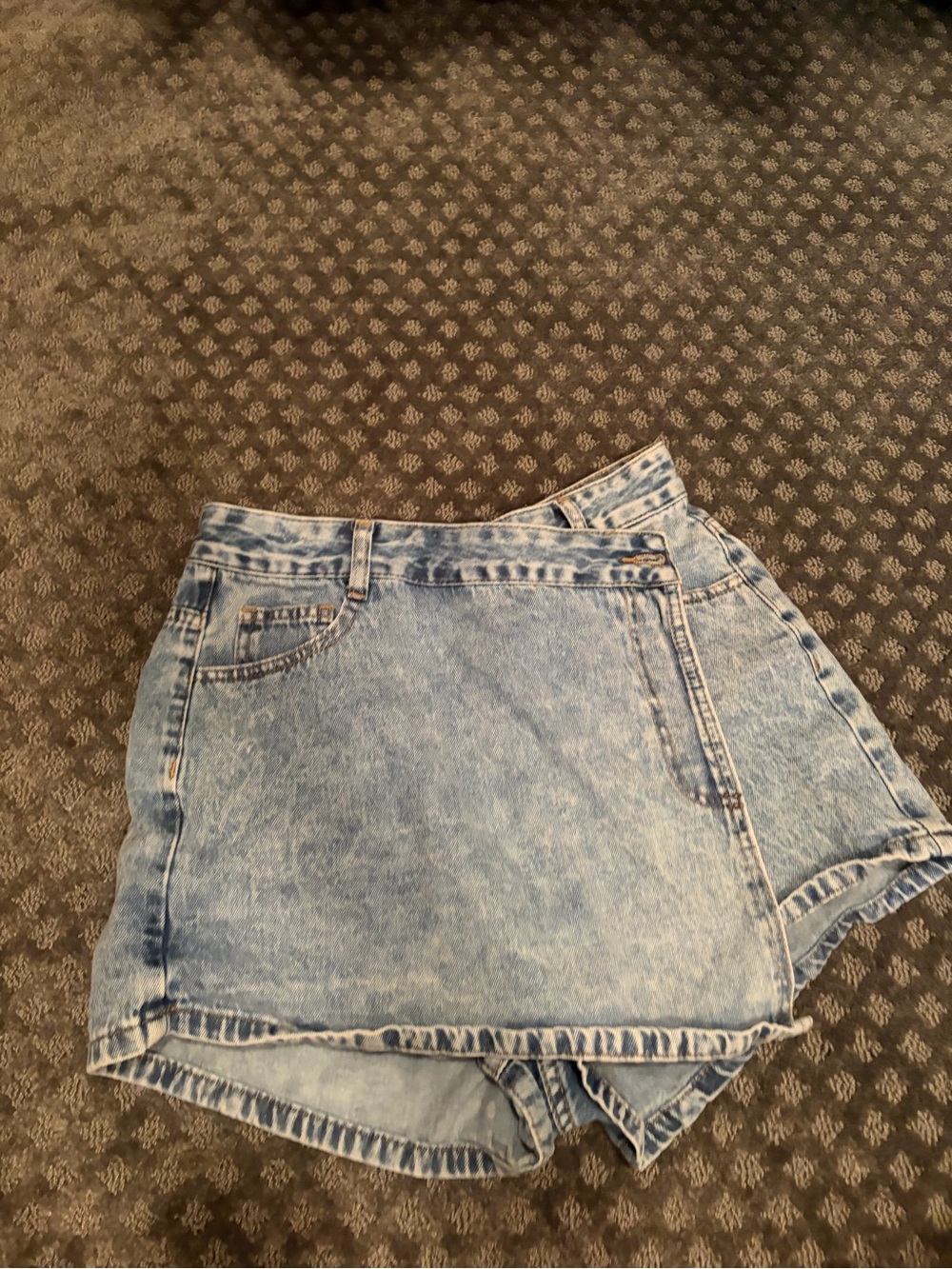 SHEIN Light Wash Denim High-Waist Skort